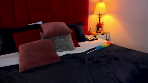 _nicoletteshea_ online show from September 27, 10:50 pm