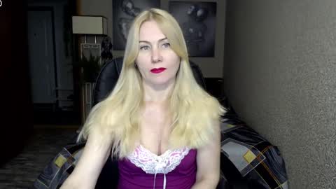 Donella    online show from February 17, 2:06 pm