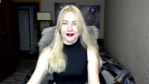 Donella    online show from February 3, 2:02 pm