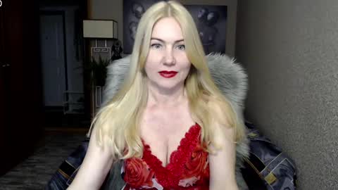 Donella    online show from February 4, 2:10 pm