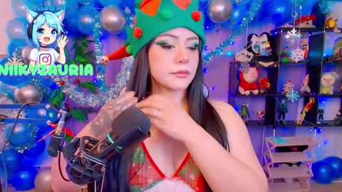 niiky online show from December 18, 4:23 pm