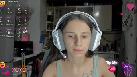 Snapshot of _nika_kik chatting on October 3, 5:18 pm Nika online show from October 3, 5:18 pm