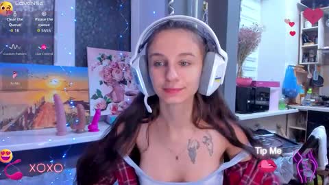 Snapshot of _nika_kik chatting on October 20, 4:10 pm Nika online show from October 20, 4:10 pm