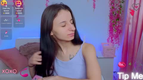 Snapshot of _nika_kik chatting on January 24, 10:21 am Nika online show from January 24, 10:21 am