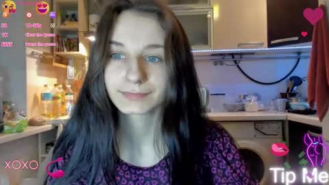 Snapshot of _nika_kik chatting on March 2, 6:35 pm Nika online show from March 2, 6:35 pm