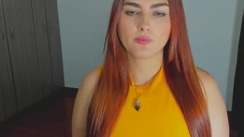 Snapshot of _ninahot chatting on February 7, 6:24 pm Nina  online show from February 7, 6:24 pm