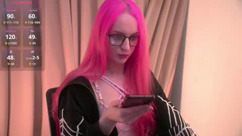 Maisie online show from January 18, 10:06 pm