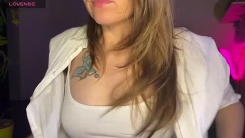  HADLY see u online 0312  online show from January 11, 5:40 pm