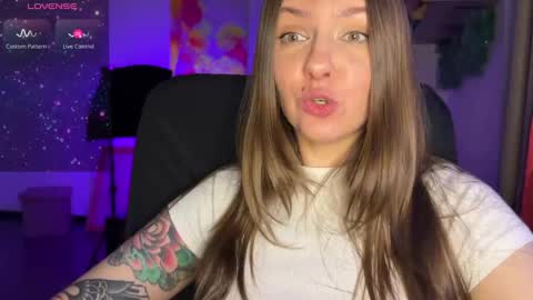  HADLY see u online 0312  online show from February 12, 6:09 pm