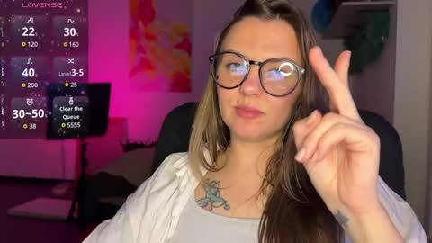  HADLY see u online 0312  online show from January 22, 5:59 pm