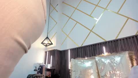 rebecca online show from January 10, 4:01 pm