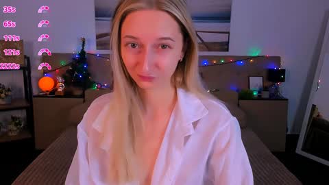 Snapshot of _ri_na_ chatting on December 29, 6:35 am I am Rina online show from December 29, 6:35 am