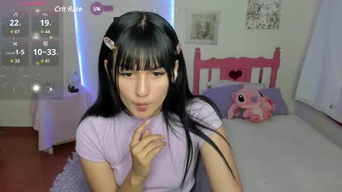 Snapshot of _roxy_1 chatting on February 20, 1:46 am veronik independent model  online show from February 20, 1:46 am
