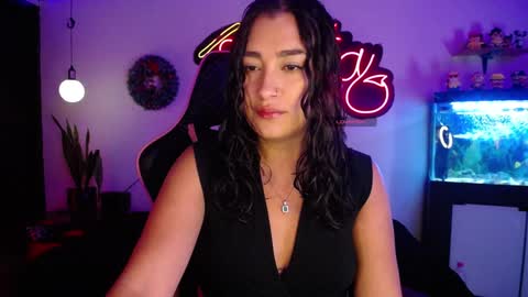  SantaLove  online show from January 6, 8:18 pm