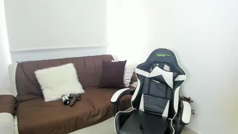 Ms. JONES  online show from February 19, 3:49 pm