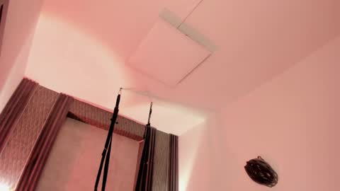 Selene online show from December 2, 5:15 pm