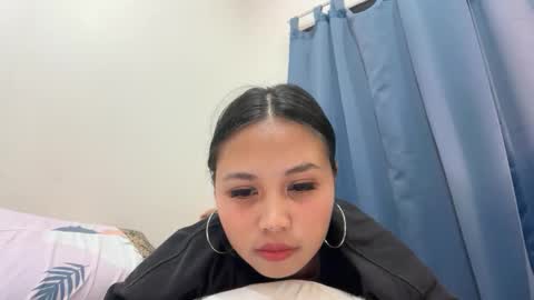 _shinelee online show from April 10, 10:21 am