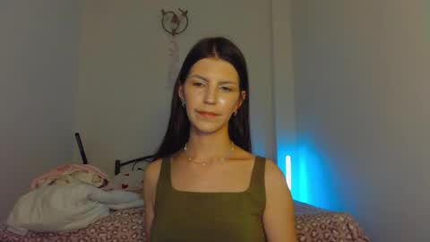 Snapshot of _skyline_x chatting on October 24, 12:23 pm Sky online show from October 24, 12:23 pm