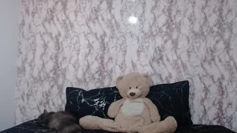 Sofia Parker online show from February 6, 7:13 am