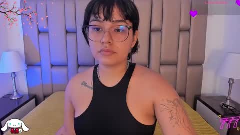 V E N U S online show from March 23, 11:49 am