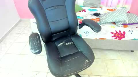 Valerie online show from December 14, 9:31 pm