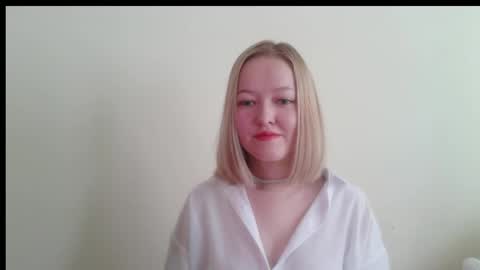 Snapshot of _sweet_smile_ chatting on October 6, 9:04 am _sweet_smile_ online show from October 6, 9:04 am