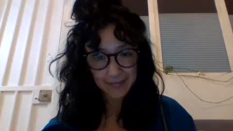Snapshot of _tutti_frutti_ chatting on February 22, 5:12 am _tutti_frutti_ online show from February 22, 5:12 am