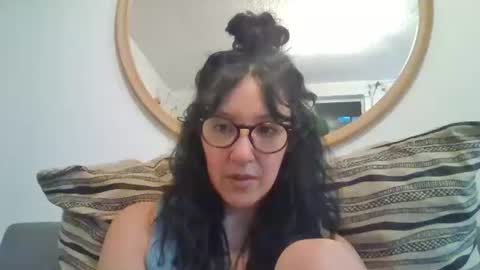 Snapshot of _tutti_frutti_ chatting on September 9, 5:51 am _tutti_frutti_ online show from September 9, 5:51 am