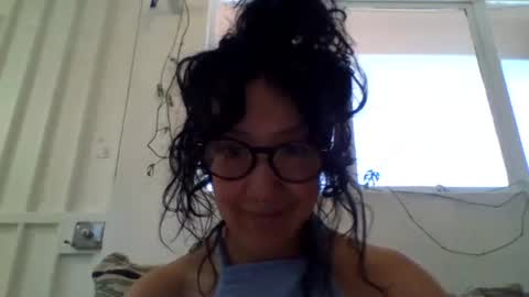 Snapshot of _tutti_frutti_ chatting on February 23, 10:27 pm _tutti_frutti_ online show from February 23, 10:27 pm