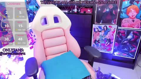     online show from March 8, 7:29 pm