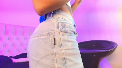 Victoria Fox online show from April 19, 12:21 am