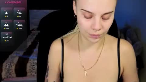 Snapshot of _wednesday_addams_ chatting on September 28, 10:20 am Vera online show from September 28, 10:20 am