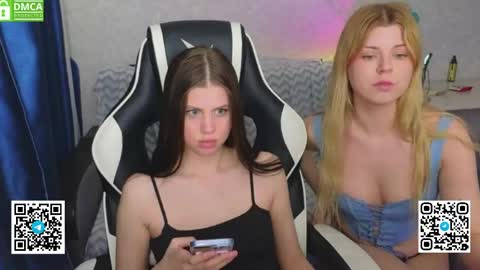 Molly  Roxy online show from May 31, 9:05 pm