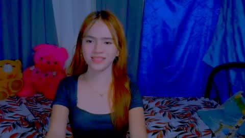 _xxlilly online show from May 20, 2:47 pm
