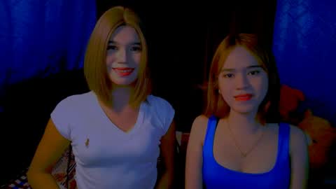 _xxlilly online show from May 10, 10:39 am