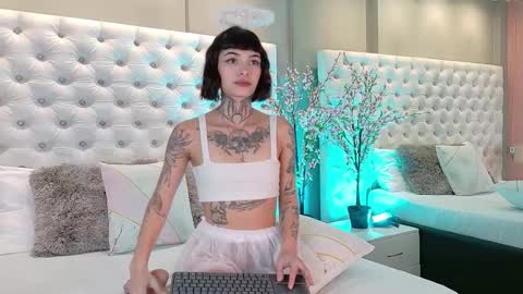 Snapshot of aa_lunit chatting on September 23, 1:20 pm Luni  online show from September 23, 1:20 pm