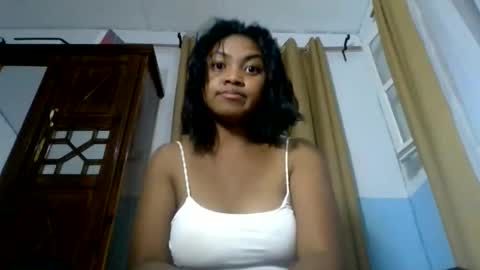 aariciah online show from November 17, 10:16 am