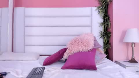 abbey_walker online show from February 28, 3:37 am