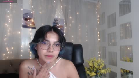 Abbi online show from January 6, 8:07 pm