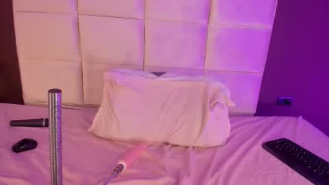 Abby online show from November 27, 2:42 pm