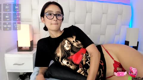 Abby  online show from January 12, 4:29 pm