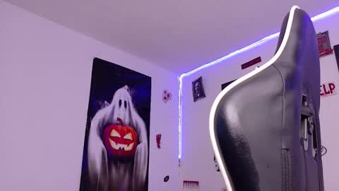 ABBY online show from October 23, 1:00 am