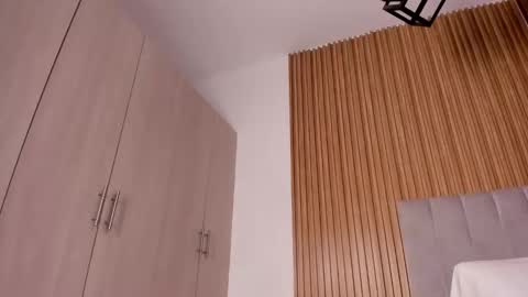 abby_swett1 online show from February 18, 1:54 pm