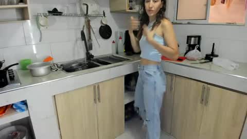 sara online show from July 30, 7:26 pm