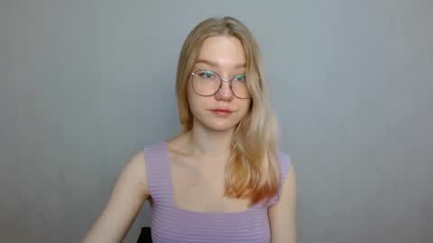 Abby Lovense is active online show from February 10, 8:20 am