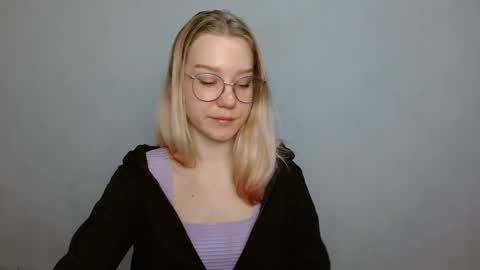 Abby Lovense is active online show from January 28, 10:02 am