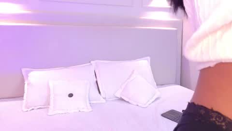 abiehils online show from October 2, 11:26 am