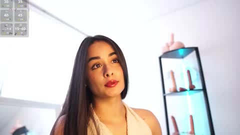 Abigail online show from March 30, 4:28 pm