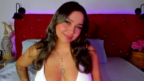 abril_gomez_11 online show from November 24, 12:01 am