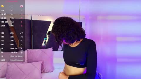 Snapshot of abril_lee__ chatting on February 17, 7:55 pm  Abril  online show from February 17, 7:55 pm